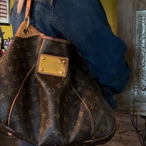 Louis Vuitton Galliera Monogram bag